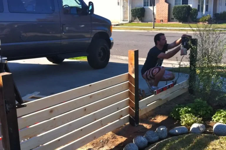 How to maintain your fence in Rochester