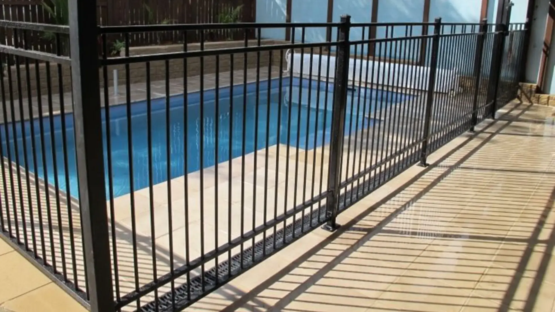 pool fencing services